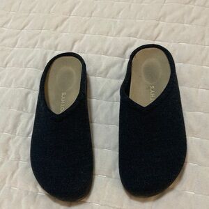 Rothy’s Cozy Black Slip-Ons
